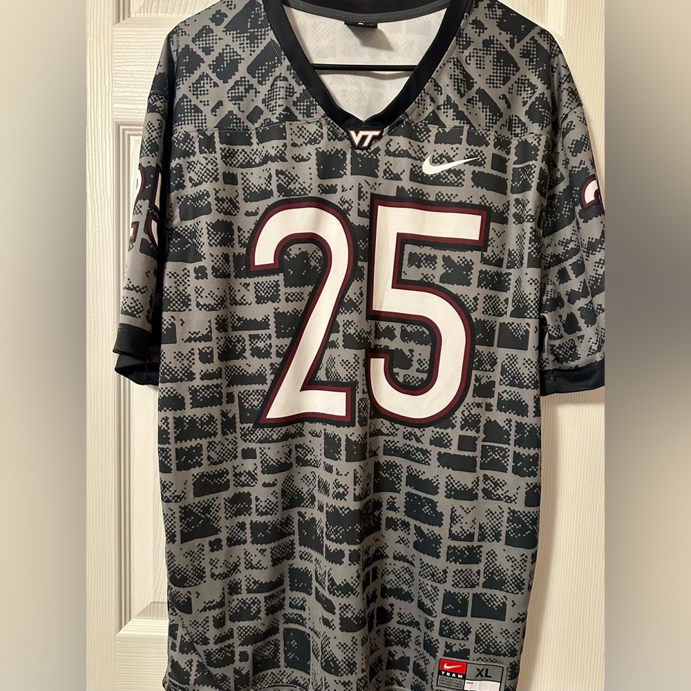 Virginia Tech Hokies Jersey